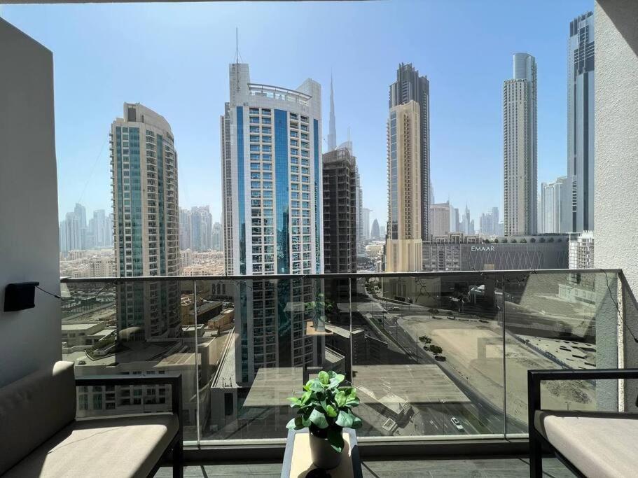 Urban King Bed With Burj Khalifa View & Dubai Mall Luaran gambar